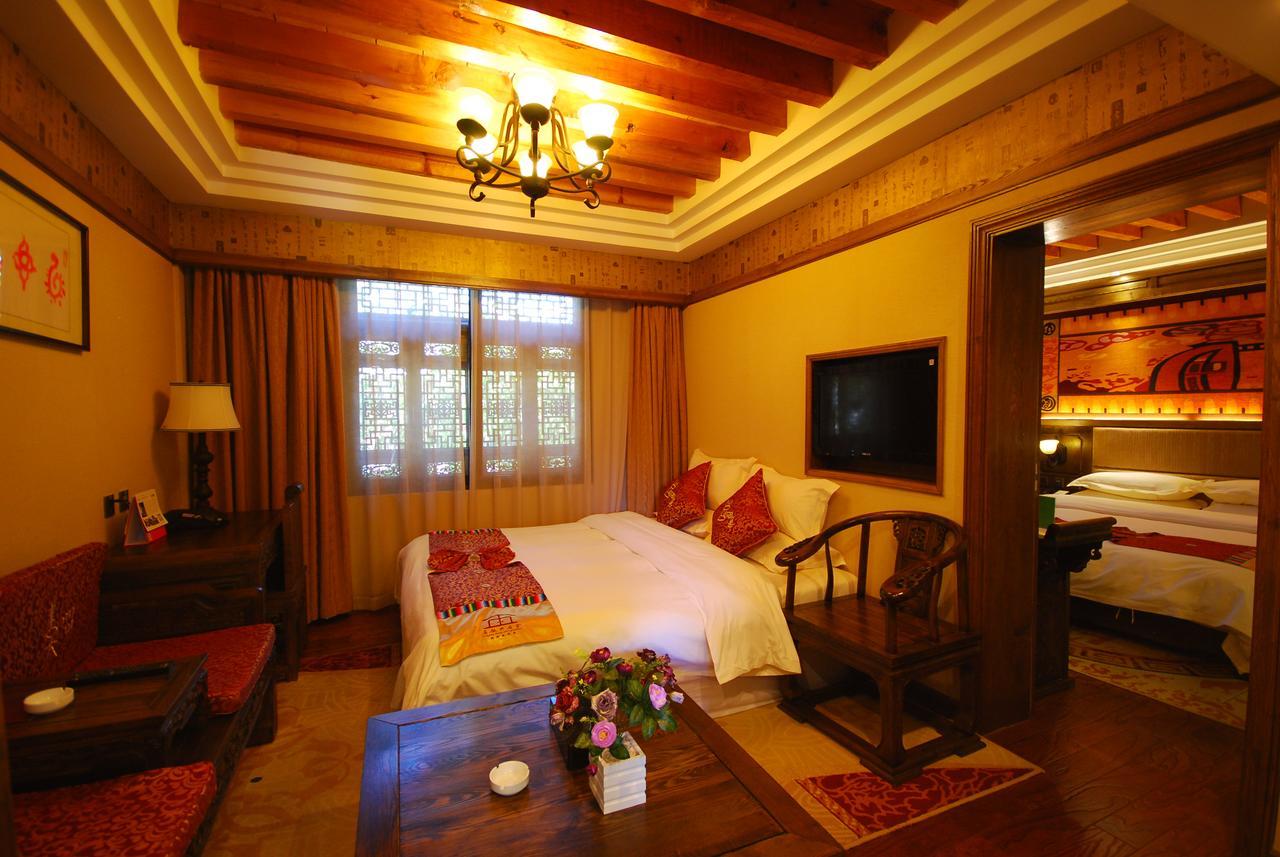 Lijiang Jinfu Hotel Екстериор снимка