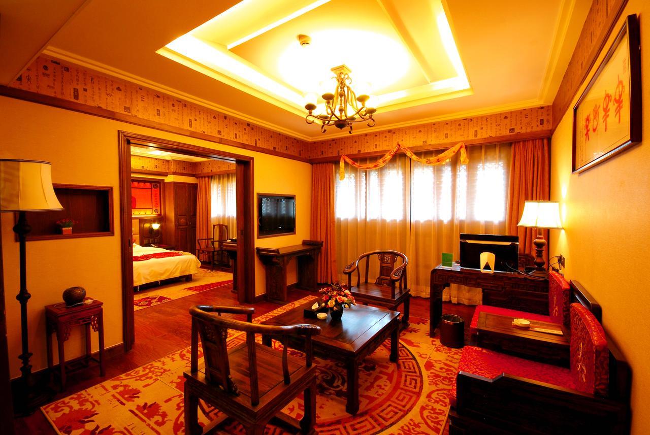 Lijiang Jinfu Hotel Екстериор снимка