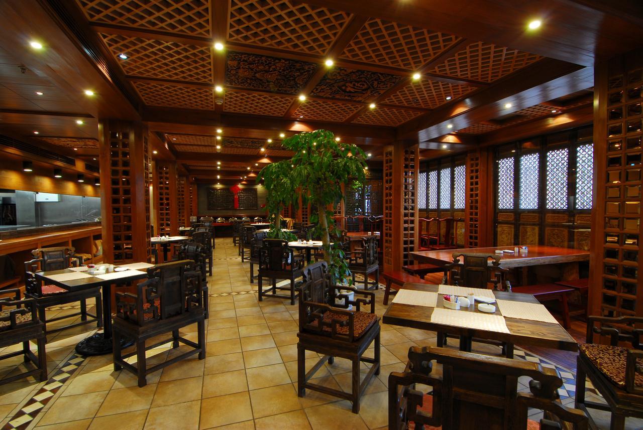 Lijiang Jinfu Hotel Екстериор снимка