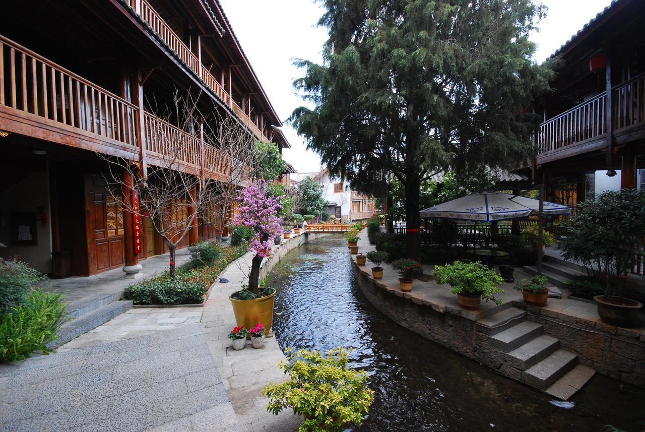 Lijiang Jinfu Hotel Екстериор снимка
