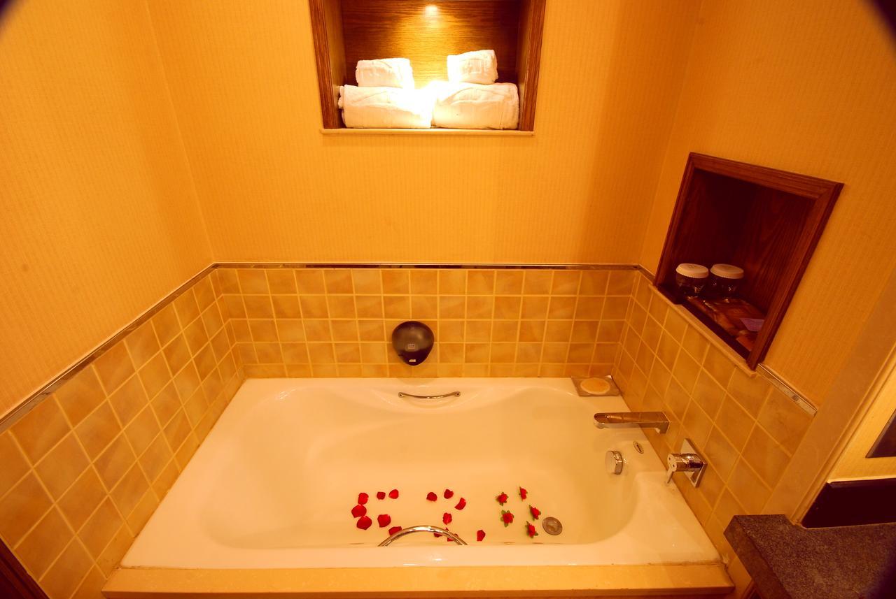 Lijiang Jinfu Hotel Екстериор снимка