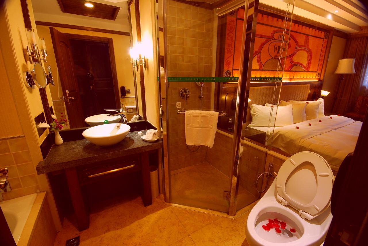Lijiang Jinfu Hotel Екстериор снимка
